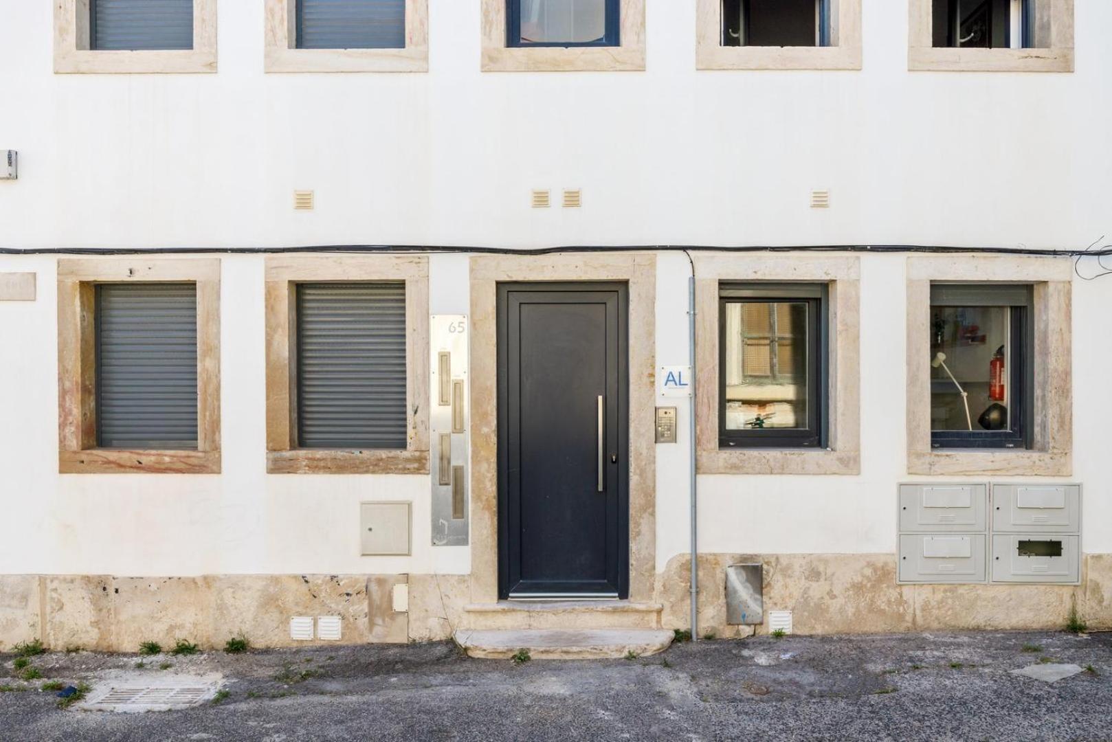 Апартаменты Guestready - Minimalist Studio In Downtown Лиссабон Экстерьер фото